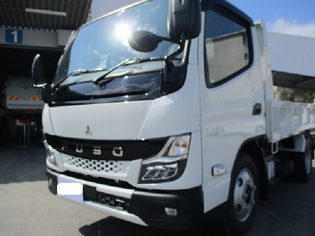 登録済み未使用車　三菱キャンター　3ｔ全低床強化ダンプ