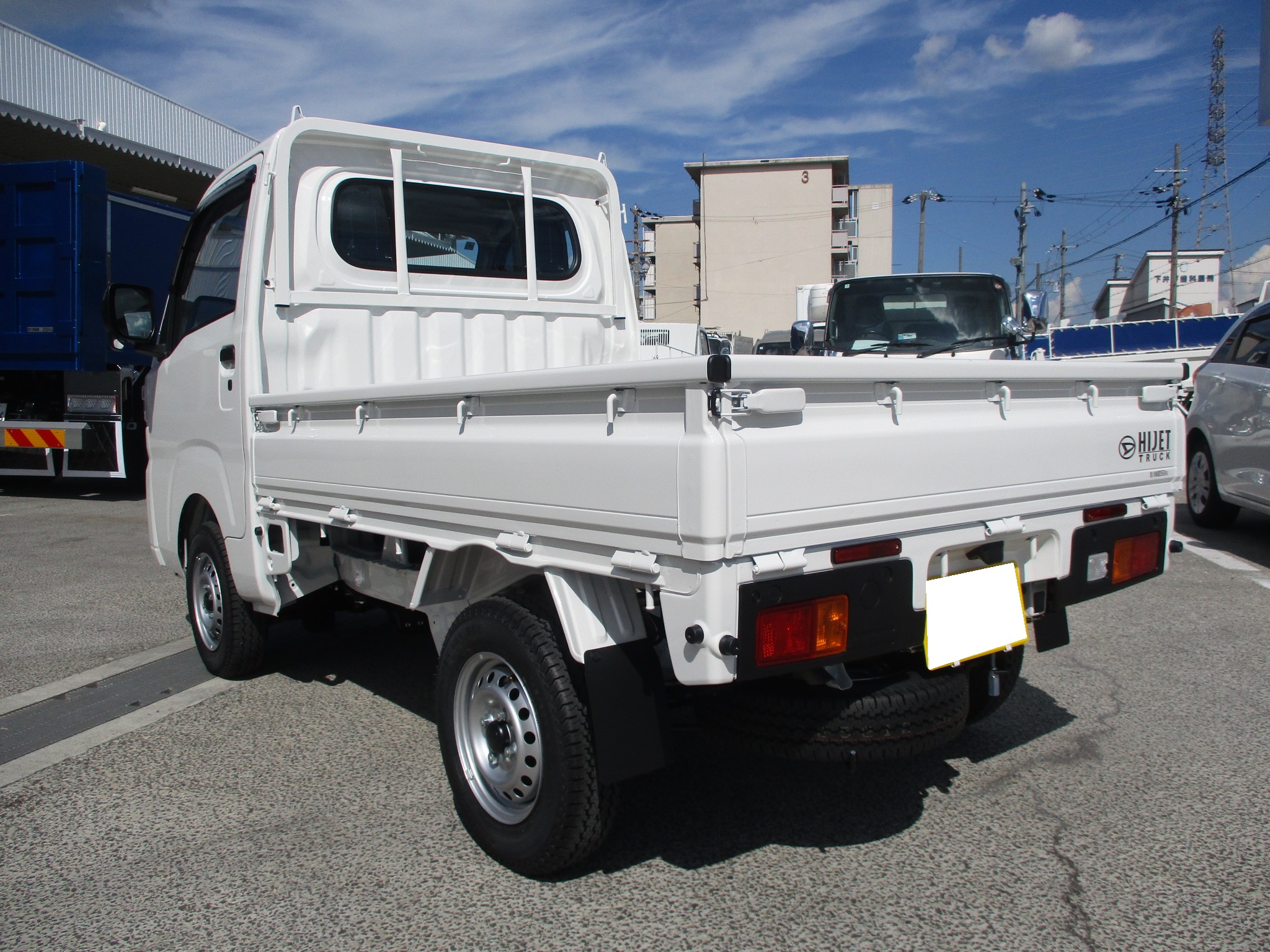 令和7年式　登録済み未使用車　ダイハツハイゼットトラック