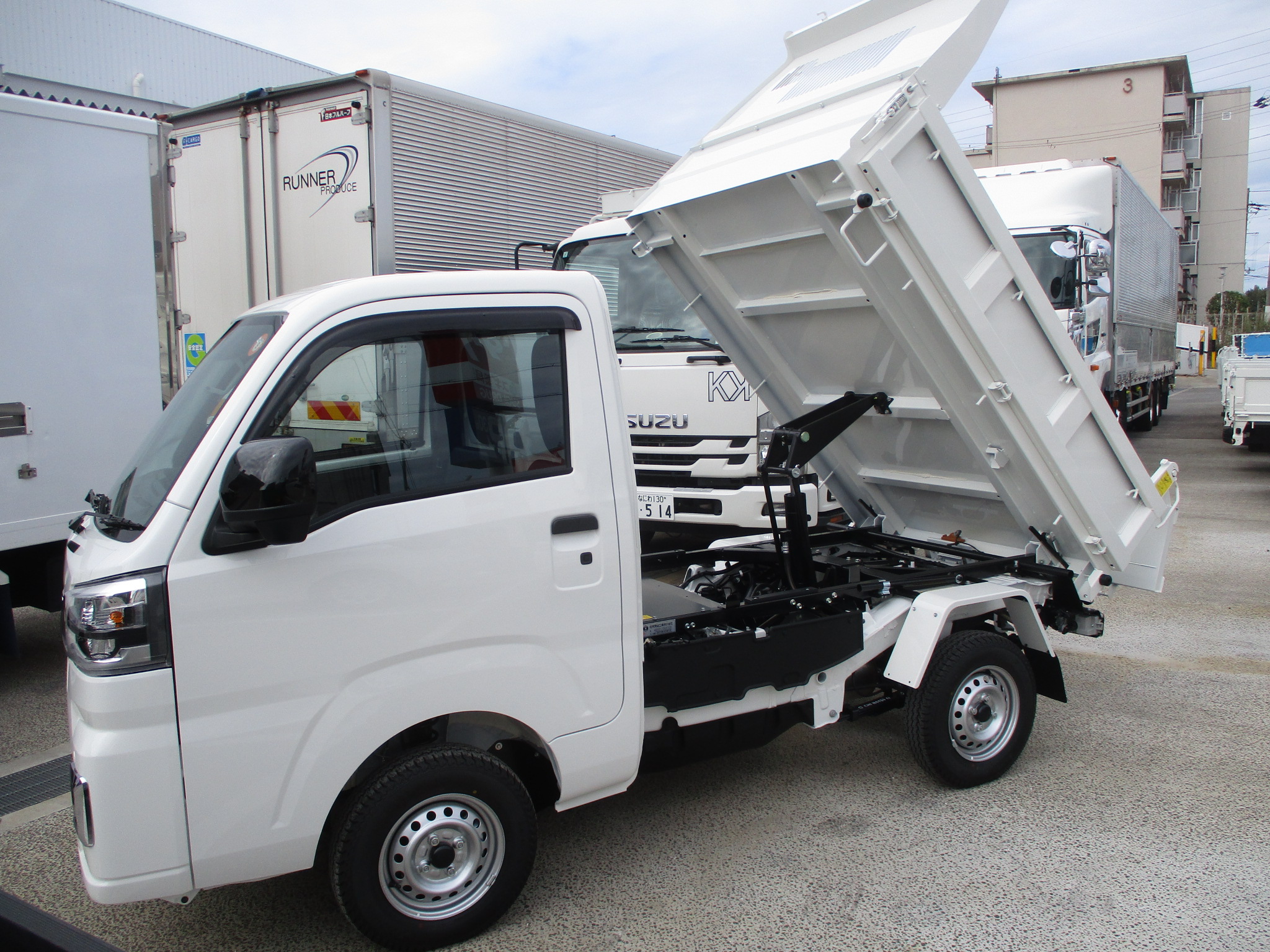 登録済み未使用車 ハイゼット多目的ダンプ PTO式