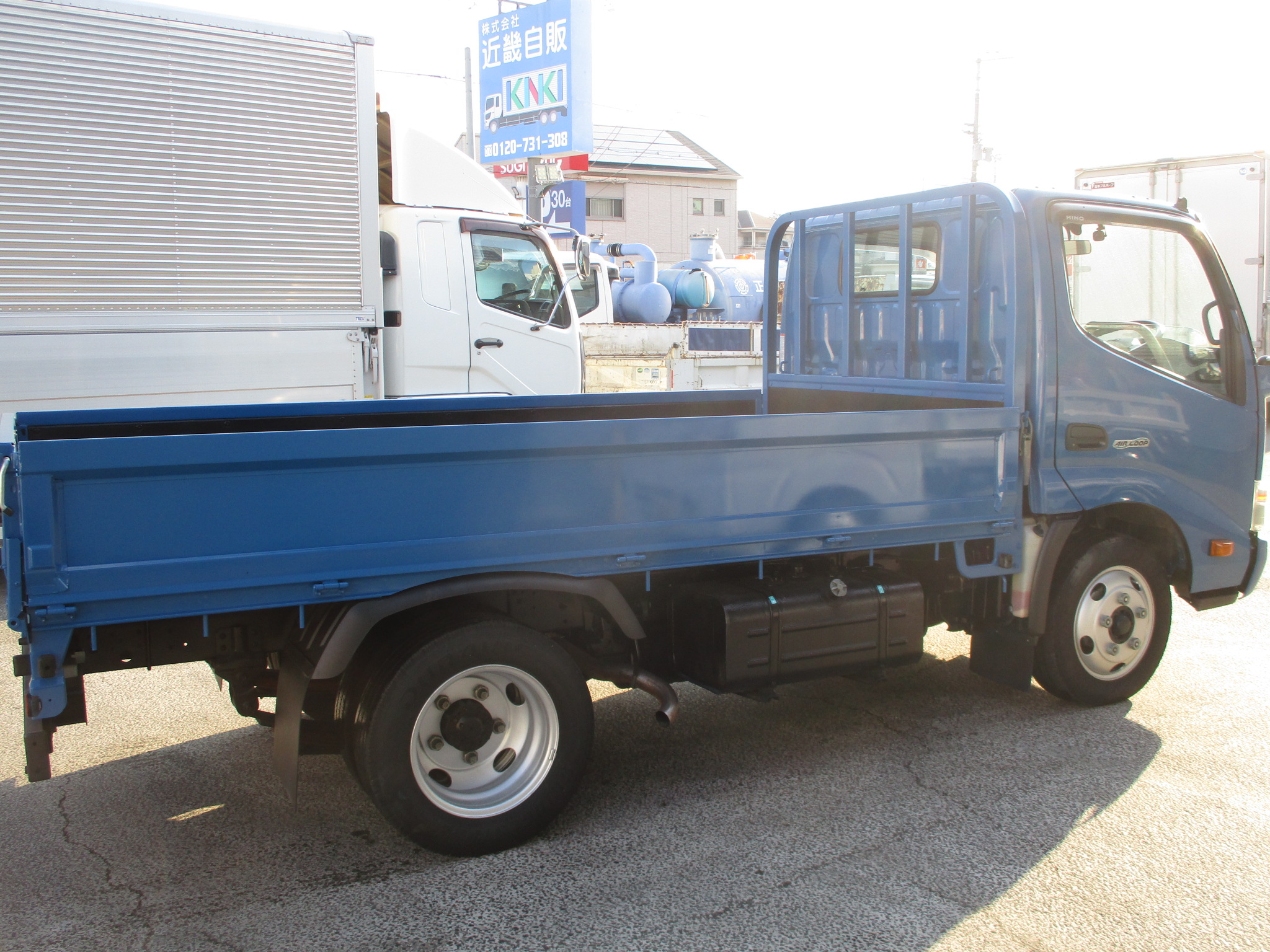 平成27年式　日野デュトロ　3ｔ積載10尺平