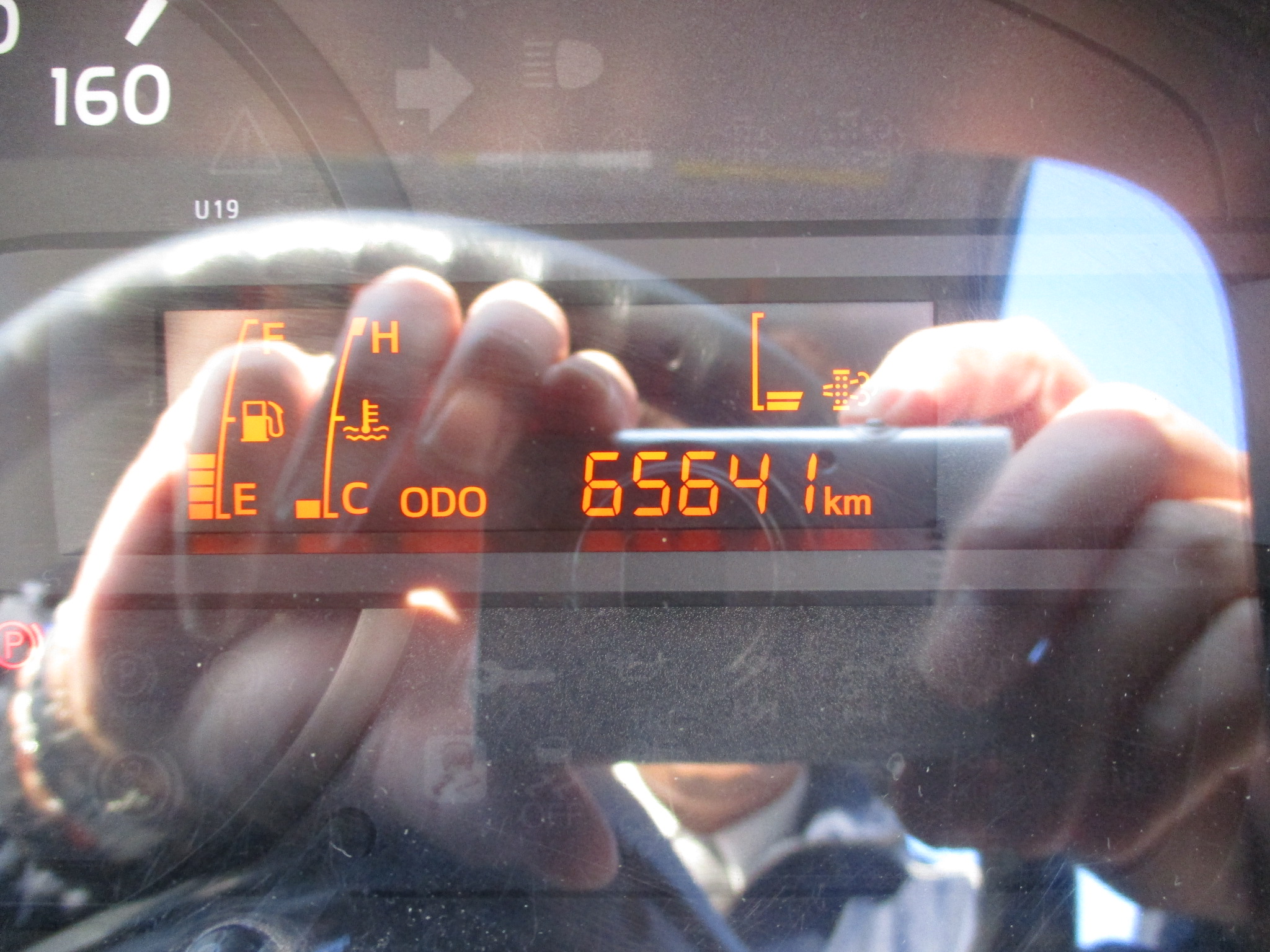 平成27年式　日野デュトロ　3ｔ積載10尺平