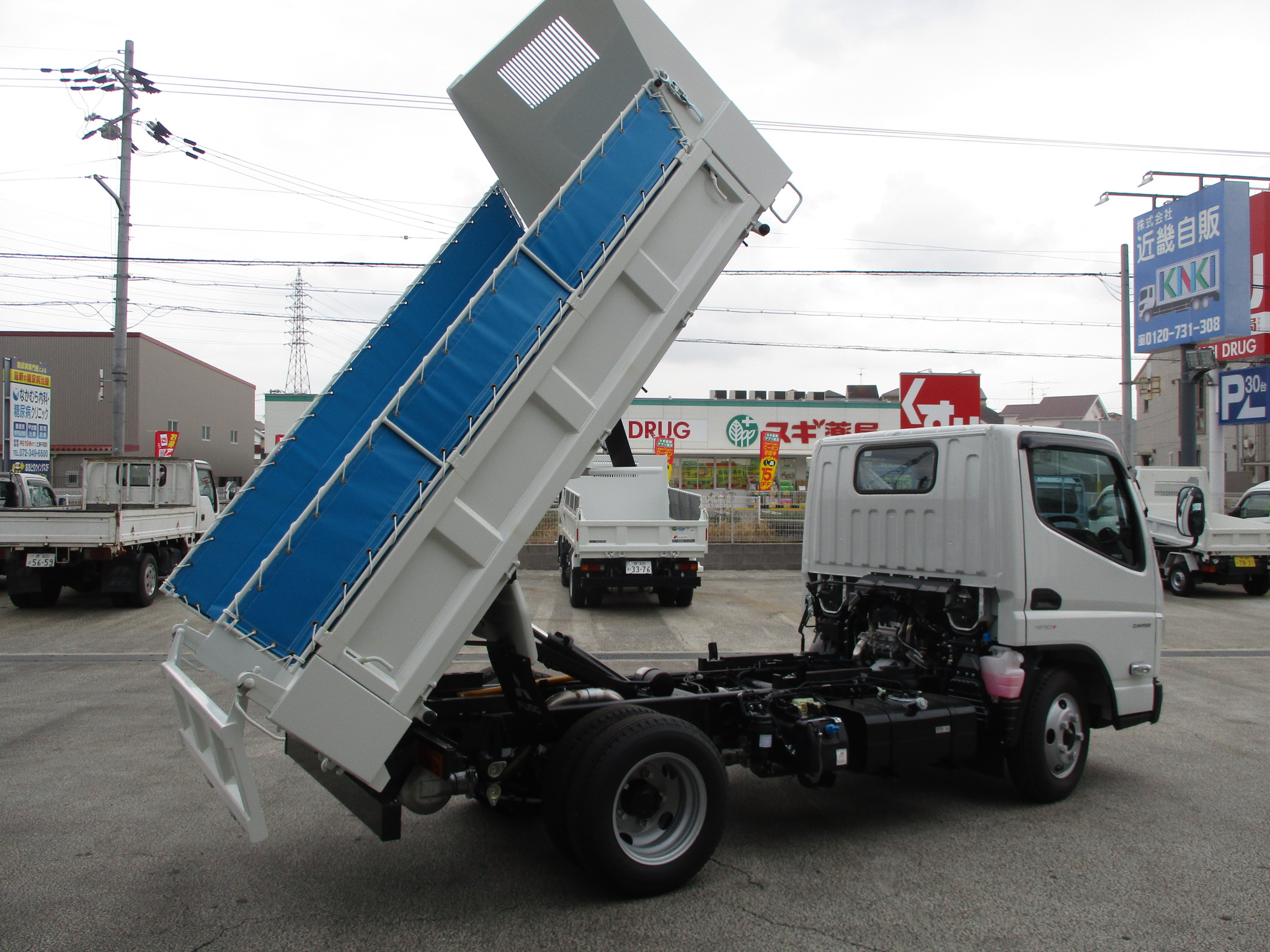 登録済み未使用車 NEWモデルキャンター 3トンダンプ