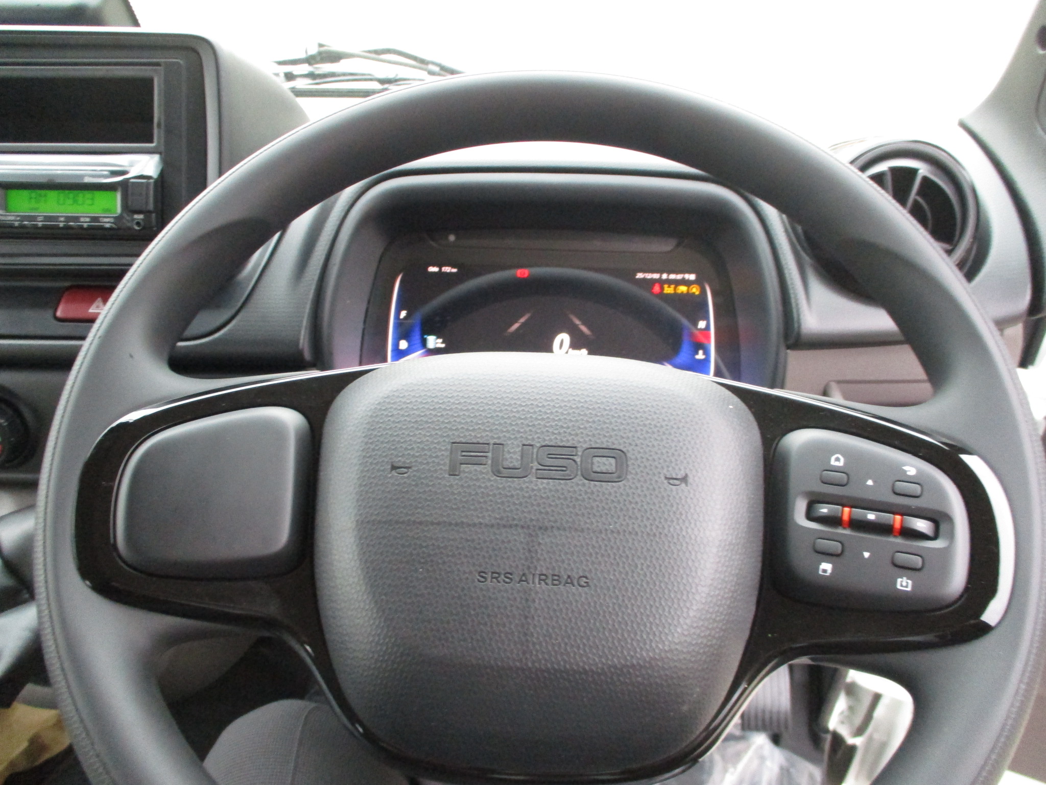 登録済み未使用車 NEWモデルキャンター 3トンダンプ