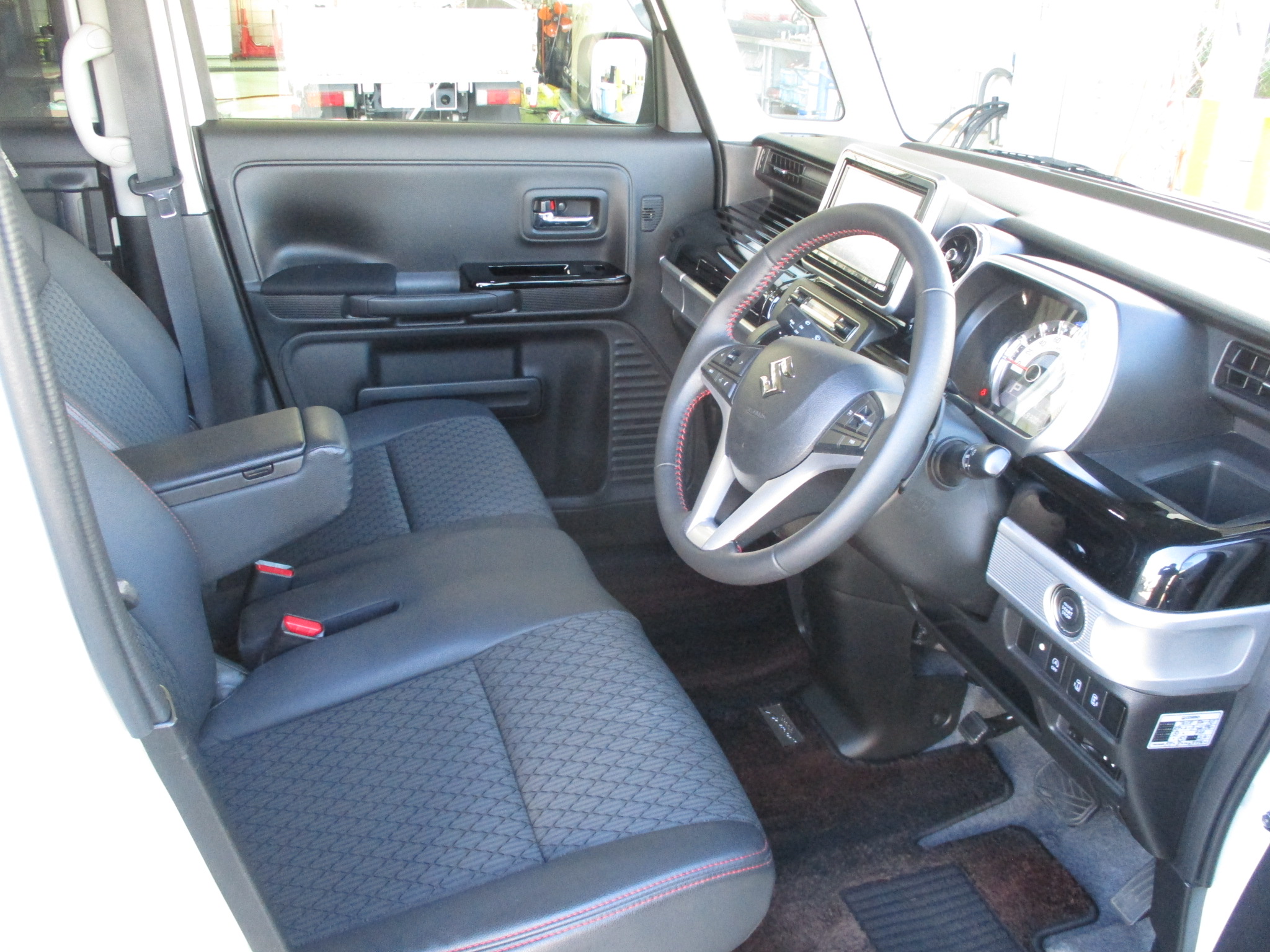 令和1年式　スズキスペーシアカスタム　ＨＹＢＲＩＤ　ＸＳターボ