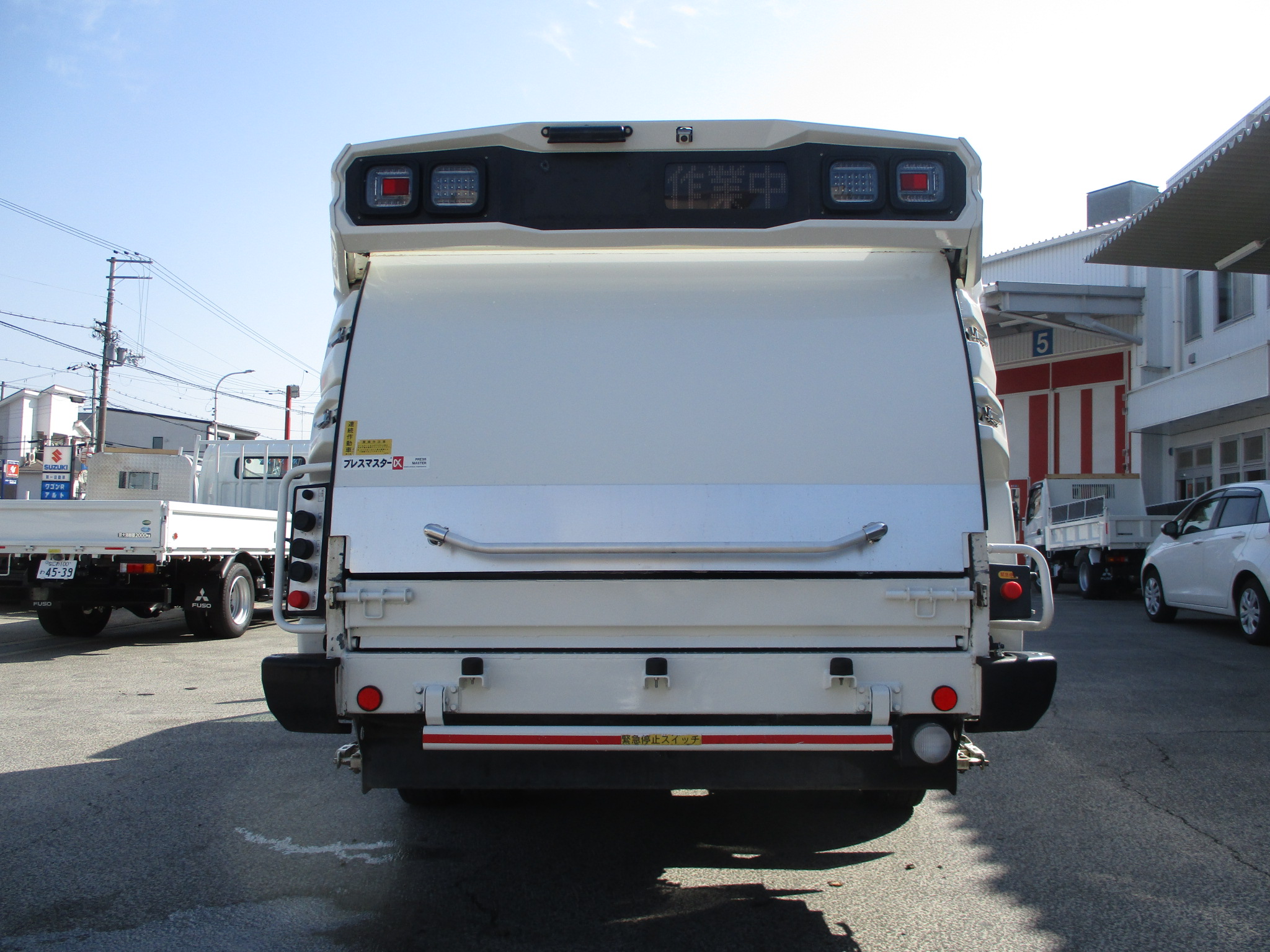 平成29年式　日野デュトロ　モリタテクノス製塵芥車　プレス式　4.7ｍ3