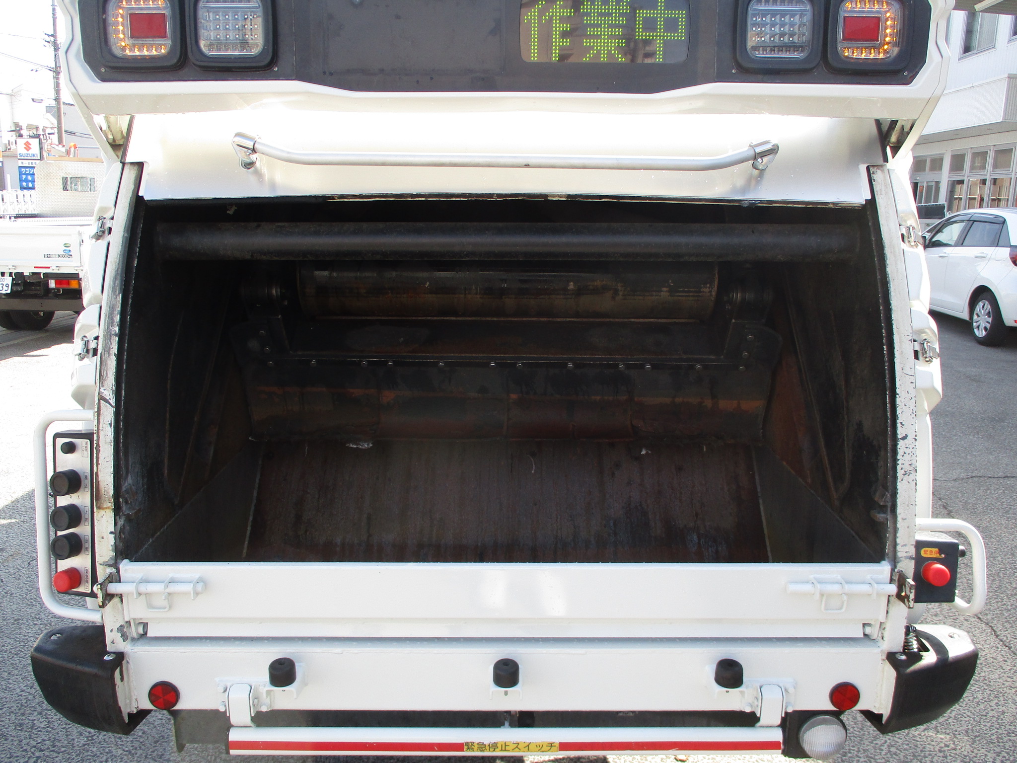 平成29年式　日野デュトロ　モリタテクノス製塵芥車　プレス式　4.7ｍ3