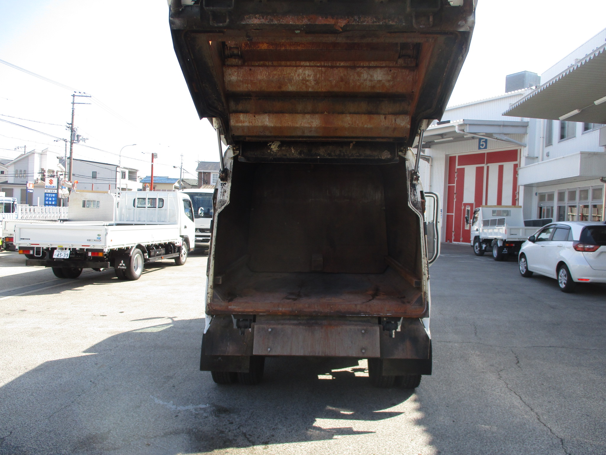 平成29年式　日野デュトロ　モリタテクノス製塵芥車　プレス式　4.7ｍ3