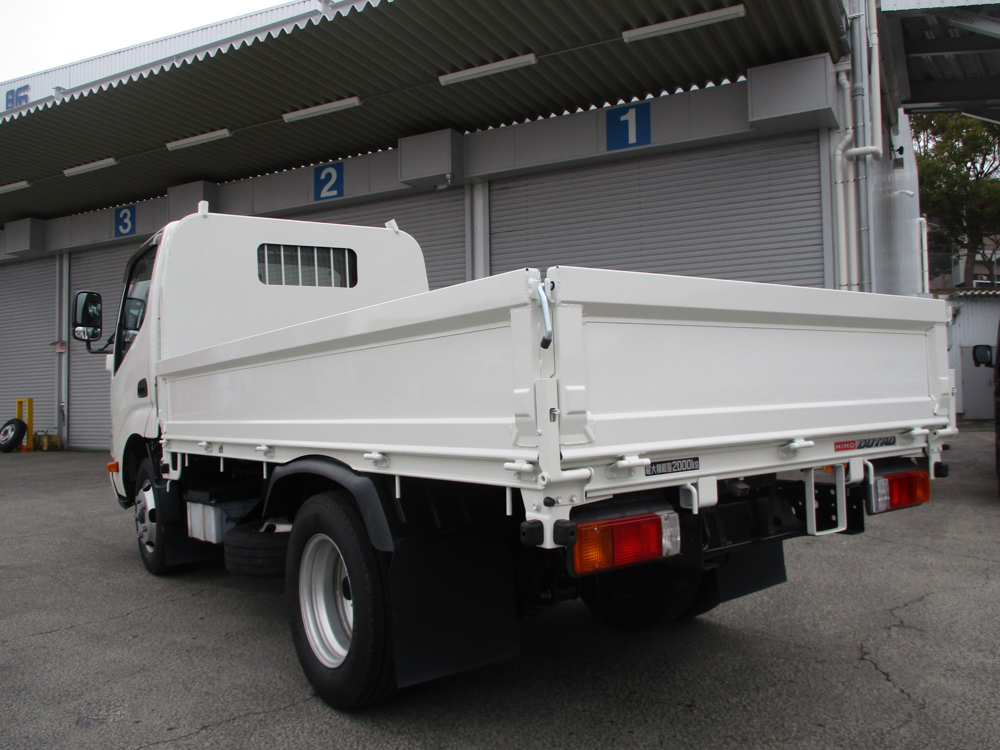 平成23年式 日野デュトロ 2tショート平