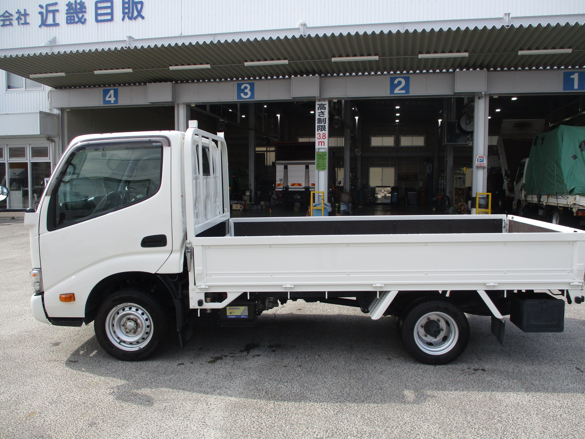 令和3年式　トヨタダイナ　1.45ｔショート平　普通免許対応　ディーゼル・オートマ