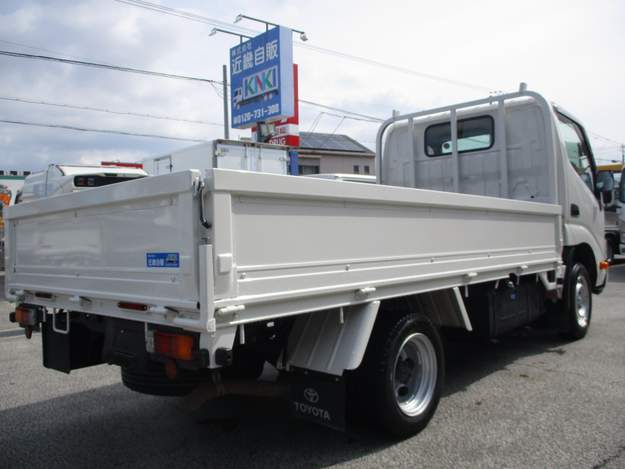 令和3年式　トヨタダイナ　1.45ｔショート平　普通免許対応　ディーゼル・オートマ