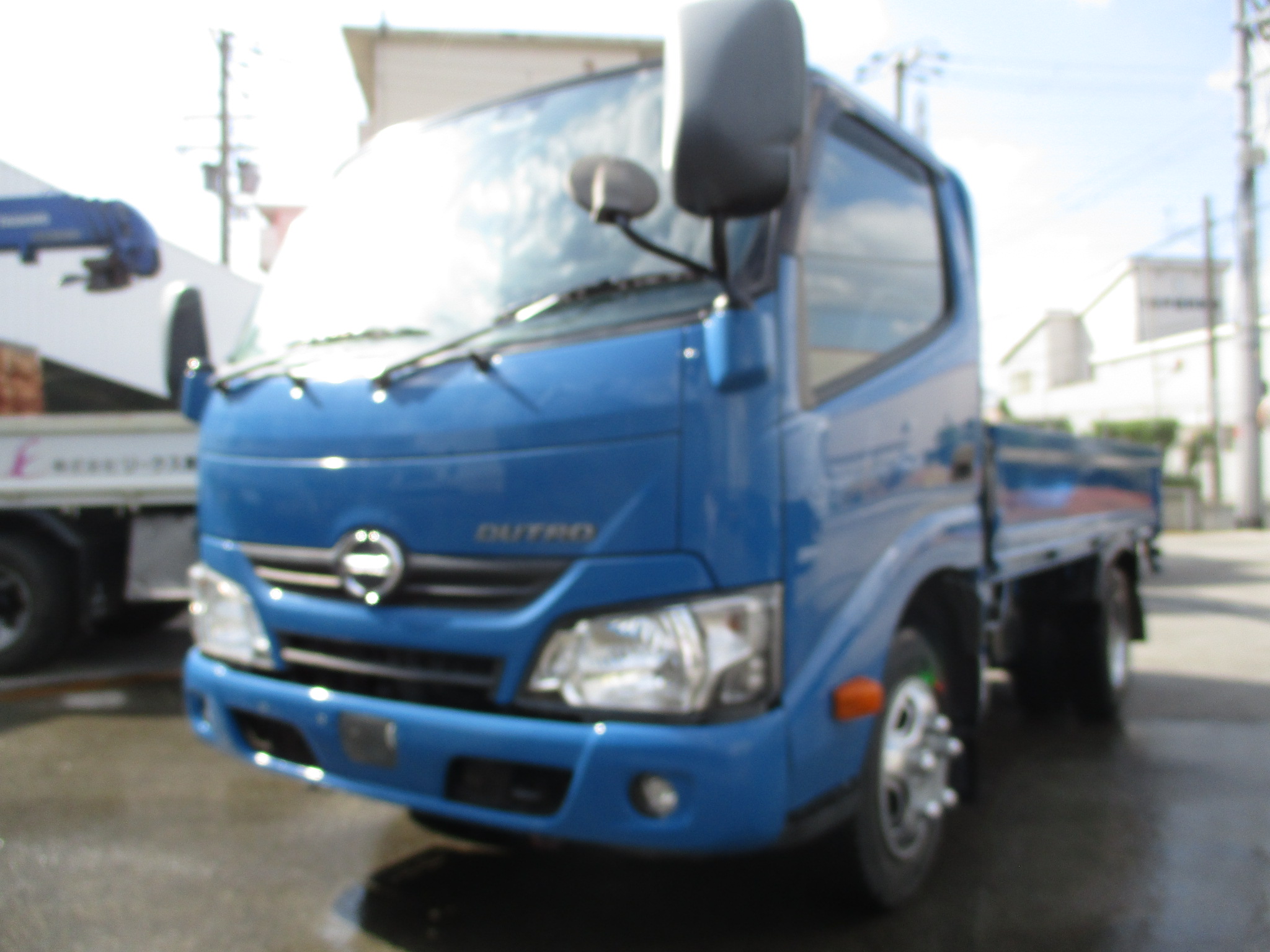 平成29年式　日野デュトロ　2ｔショート平