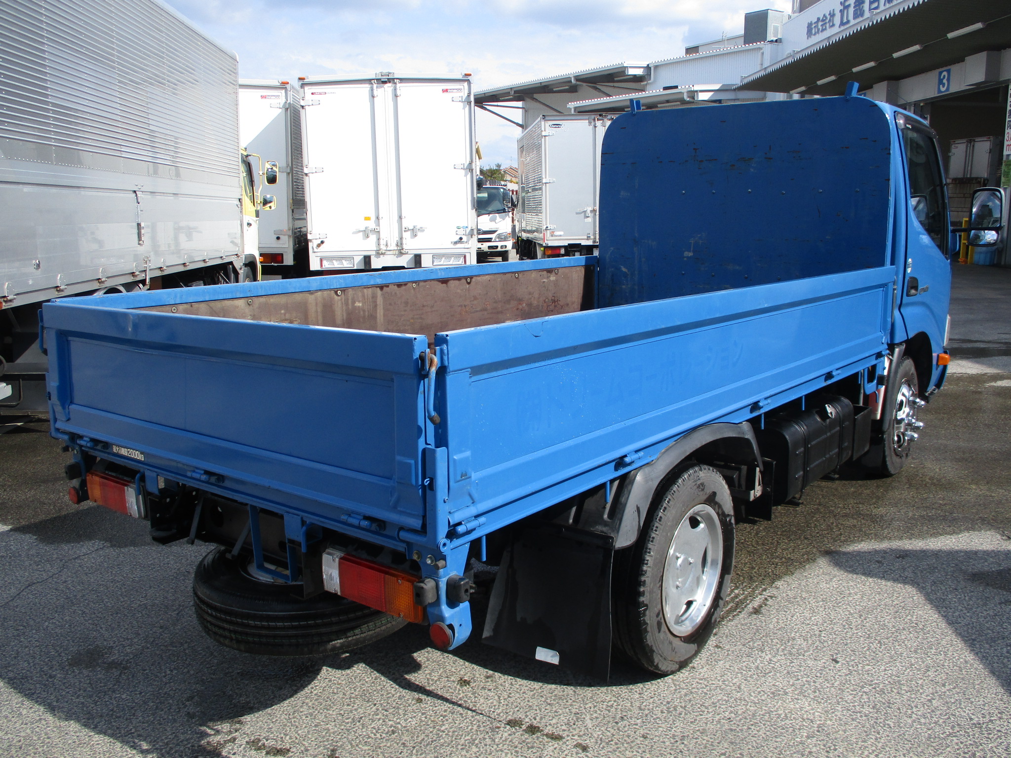 平成29年式　日野デュトロ　2ｔショート平