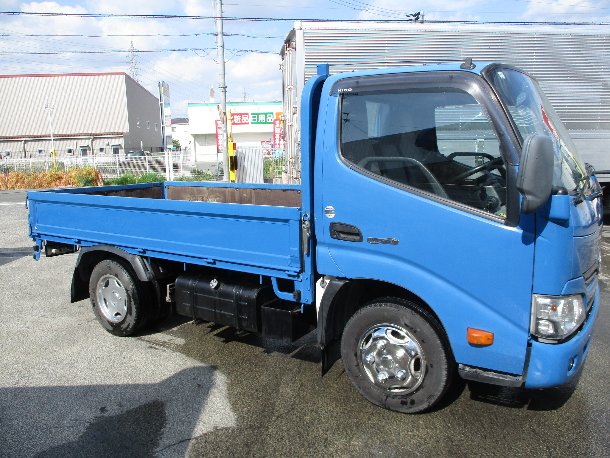 平成29年式　日野デュトロ　2ｔショート平