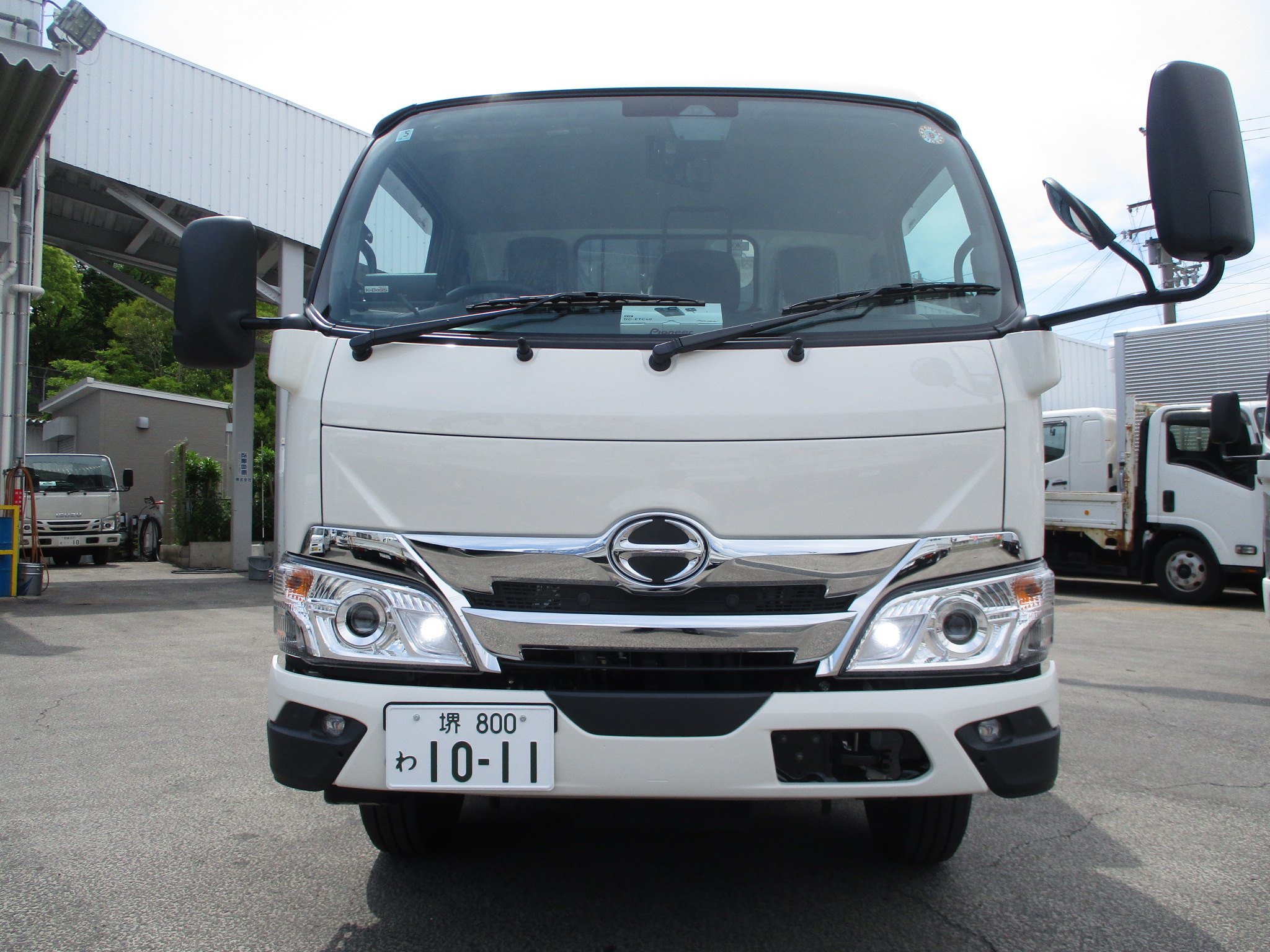 令和8年式 登録済み未使用車 日野デュトロ 極東製プレス式塵芥車 2トン 4.3立米