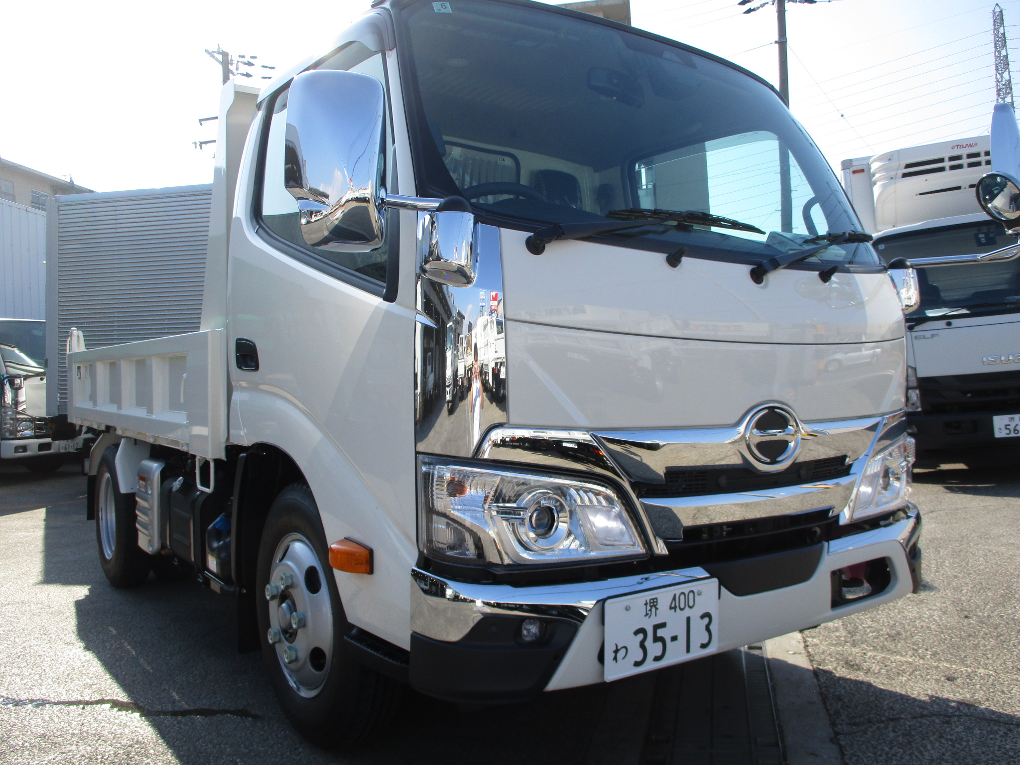 日野新型デュトロ3ｔダンプ　登録済み未使用車