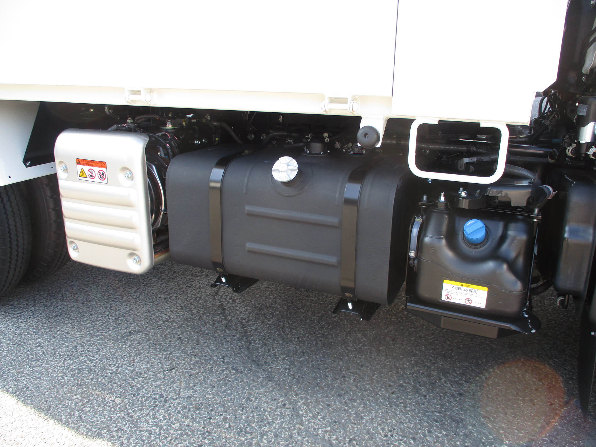 日野新型デュトロ3ｔダンプ　登録済み未使用車